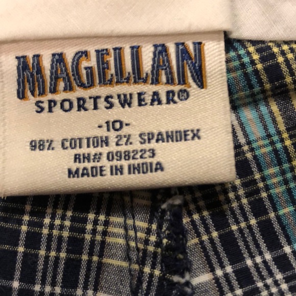 Navy blue, yellow and white plaid Bermuda shorts - Picture 3 of 3